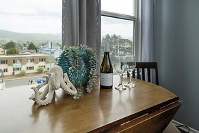 Seaside Oceanfront Inn