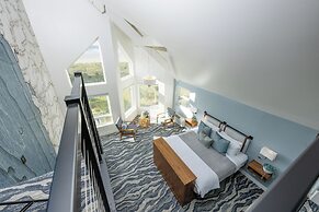 Seaside Oceanfront Inn