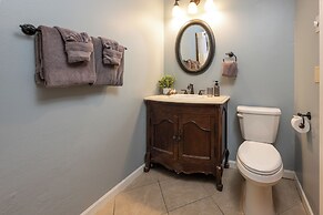 Seaside Oceanfront Inn