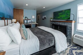 Seaside Oceanfront Inn