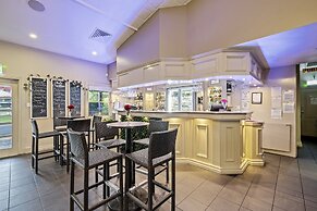 Ambassador on Ruthven