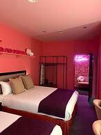 EPIC Apartments Seel Street