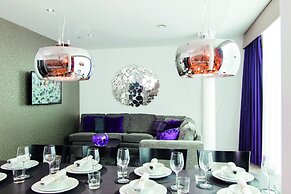 EPIC Apartments Seel Street