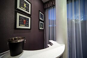 EPIC Apartments Seel Street