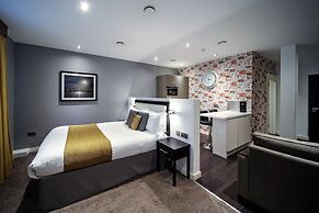 EPIC Apartments Seel Street