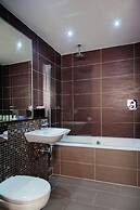 EPIC Apartments Seel Street