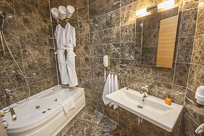 Dragut Point South Hotel