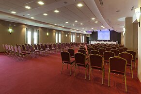 Khayam Garden Beach Resort & Spa