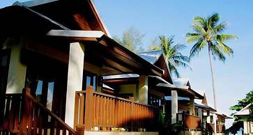 Phangka Paradise Resort