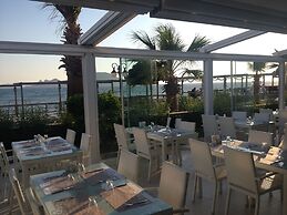 Dragut Point North Hotel