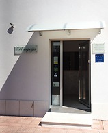 Apartments and Rooms Degra