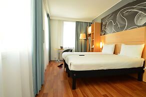 ibis Edinburgh Centre South Bridge - Royal Mile