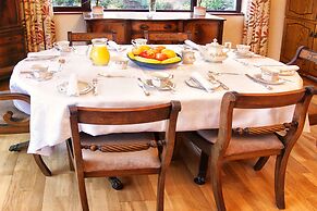 Broadlands Bed and breakfast