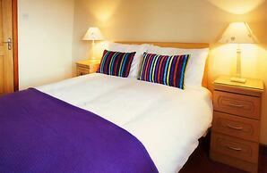 Broadlands Bed and breakfast