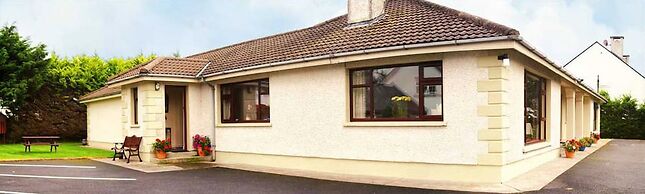 Broadlands Bed and breakfast