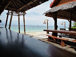 Phi Phi Relax Beach Resort