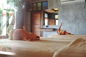 Phi Phi Relax Beach Resort