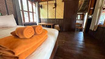 Phi Phi Relax Beach Resort