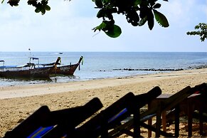 Phi Phi Relax Beach Resort