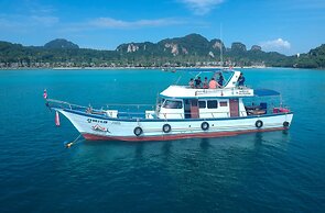 Phi Phi Relax Beach Resort