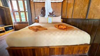 Phi Phi Relax Beach Resort