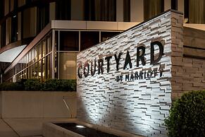 Courtyard Philadelphia South at The Navy Yard