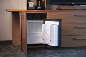 Courtyard Philadelphia South at The Navy Yard