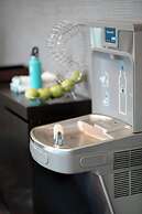 Courtyard Philadelphia South at The Navy Yard