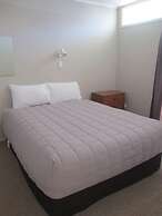 Merivale Court Motel