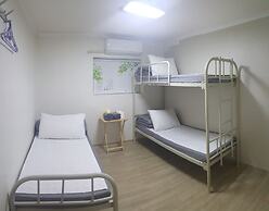 Dongdaemun Neighbors