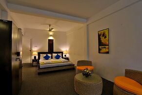 St. Lachlan Hotel & Suites