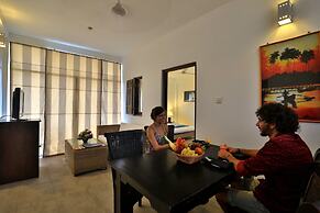 St. Lachlan Hotel & Suites