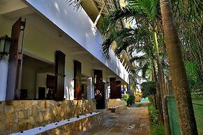 St. Lachlan Hotel & Suites