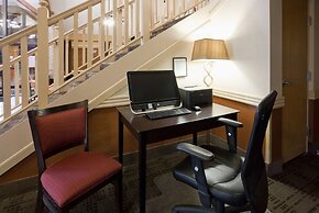AmericInn by Wyndham Osceola
