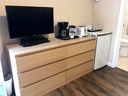 The Hitching Post Motel