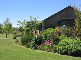 Whakaipo Lodge