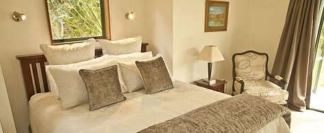 Whakaipo Lodge
