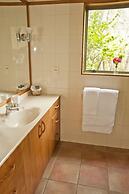Whakaipo Lodge