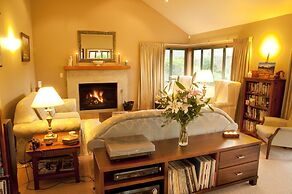 Whakaipo Lodge