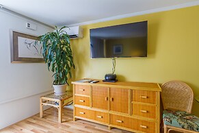 Tropical Studios at Marine Surf Waikiki