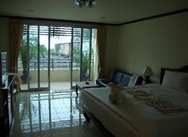 Lucky Mother Bungalow 2 Chaweng Beach