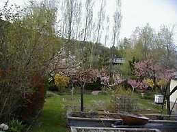 Genelle House B&B Guest House