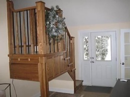 Genelle House B&B Guest House