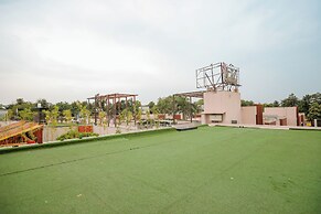 Oodles Hotel Chhattarpur South Delhi