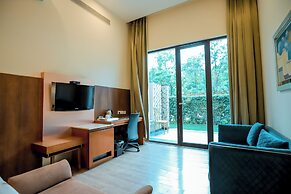 Oodles Hotel Chhattarpur South Delhi