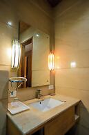 Oodles Hotel Chhattarpur South Delhi