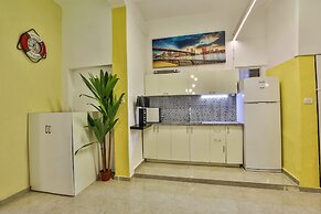 The Sea Apartments Tel Aviv by different locations