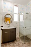 The Sea Apartments Tel Aviv by different locations