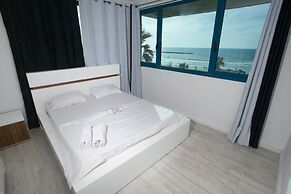 The Sea Apartments Tel Aviv by different locations