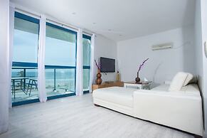 The Sea Apartments Tel Aviv by different locations